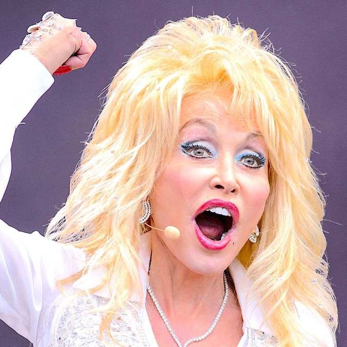 Dolly Parton Reveals Unexpected Detail About Her Long Marriage