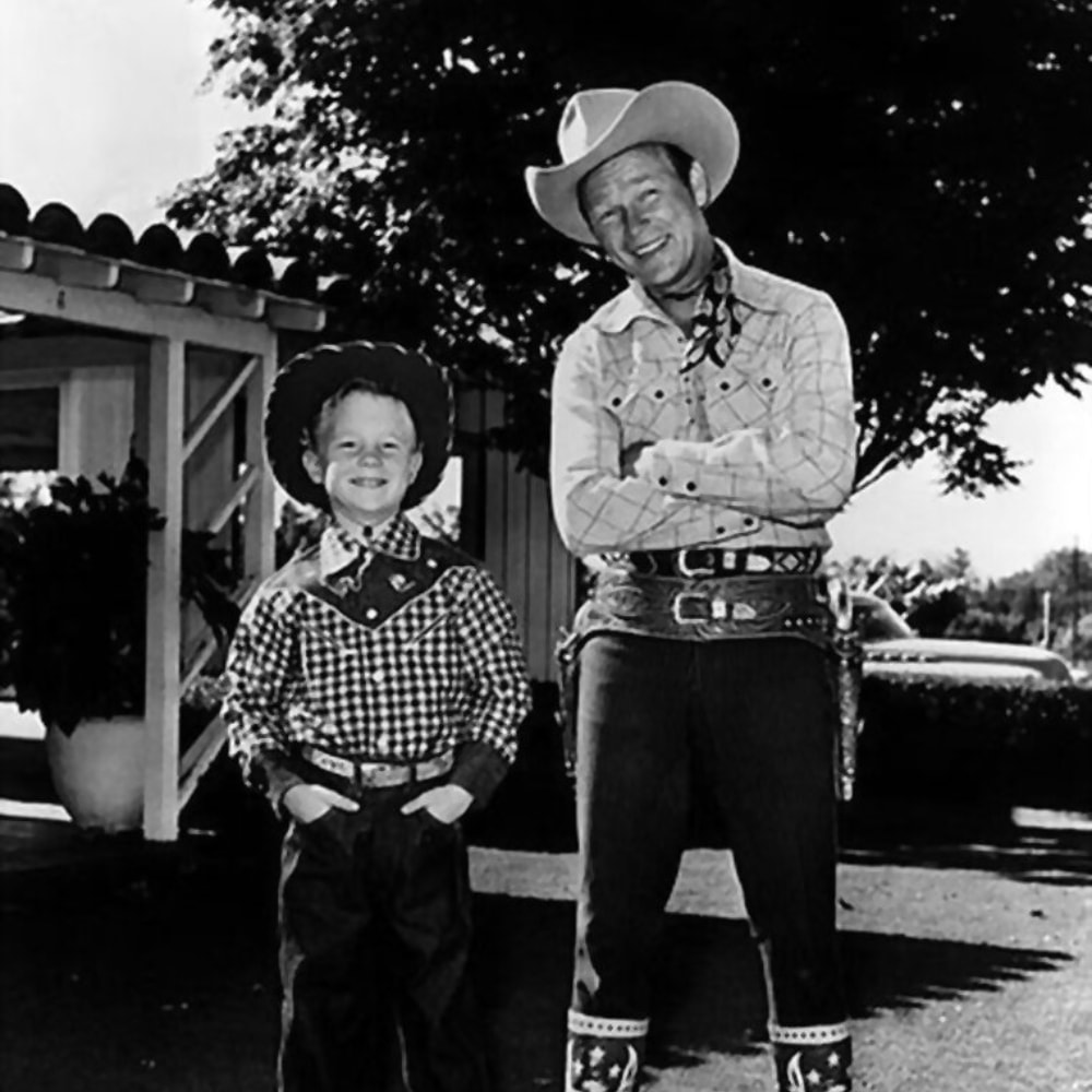 Roy Rogers’ Life Through Rare Vintage Photos